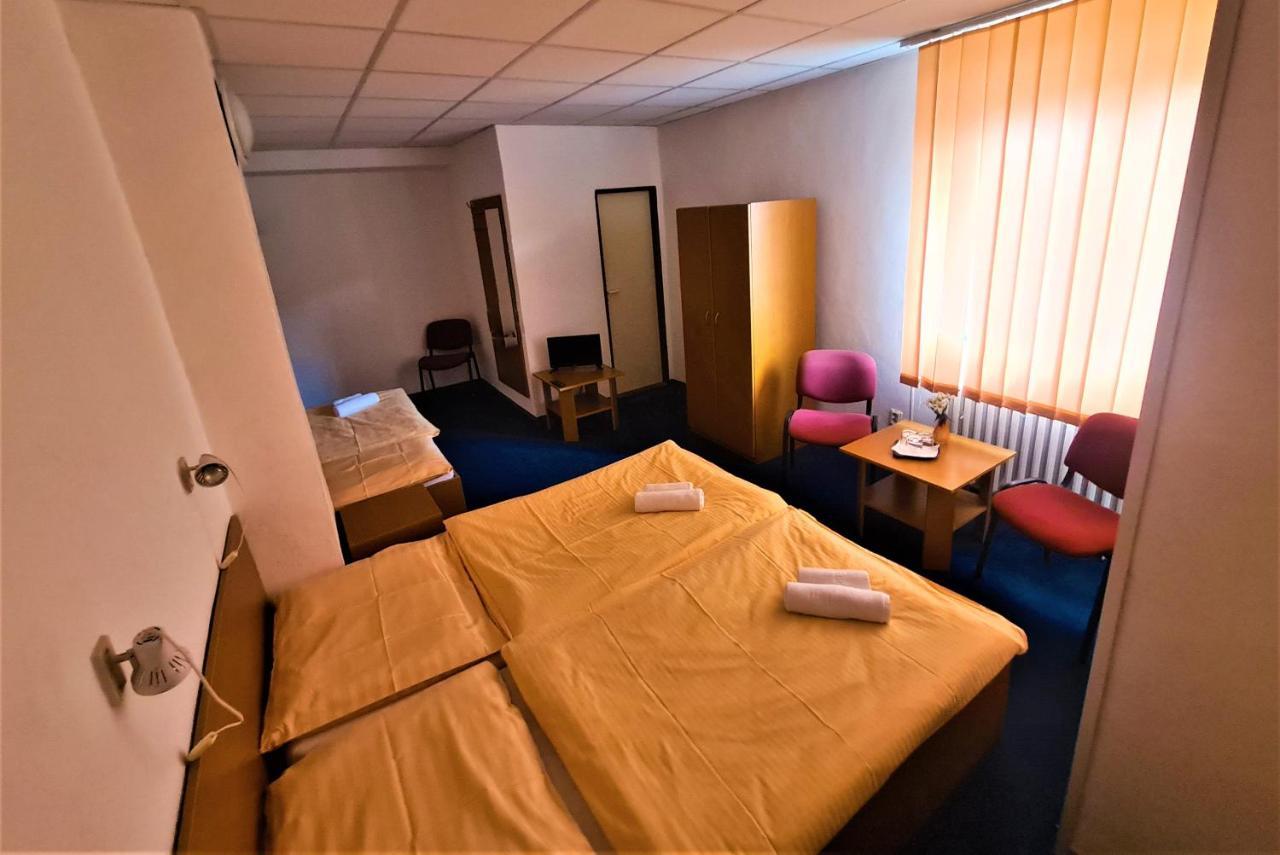 Penzion Olympia Banska Bystrica Exterior photo